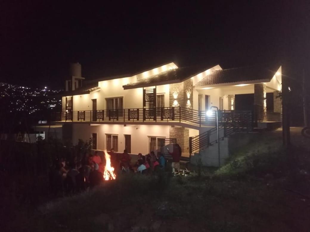 Rr Holiday Inn Kodaikanal Eksteriør billede